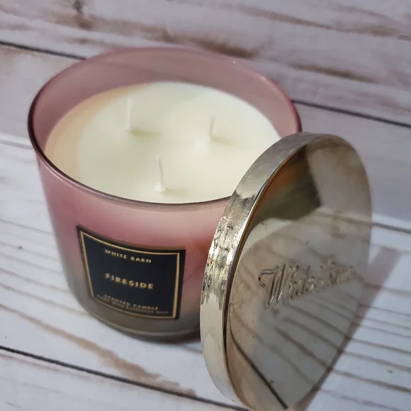 FIRESIDE 3-WICK CANDLE - Picture 2 of 3